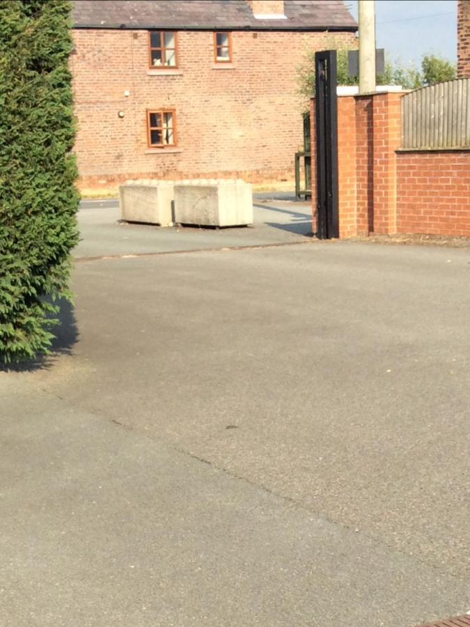 Lenox Farm Hale (Merseyside) Exterior foto